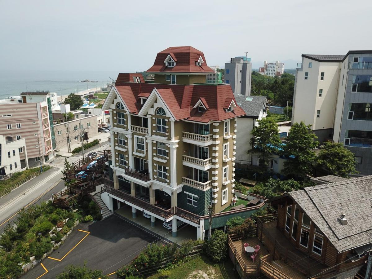 Pension Badawa Gangneung Exteriör bild