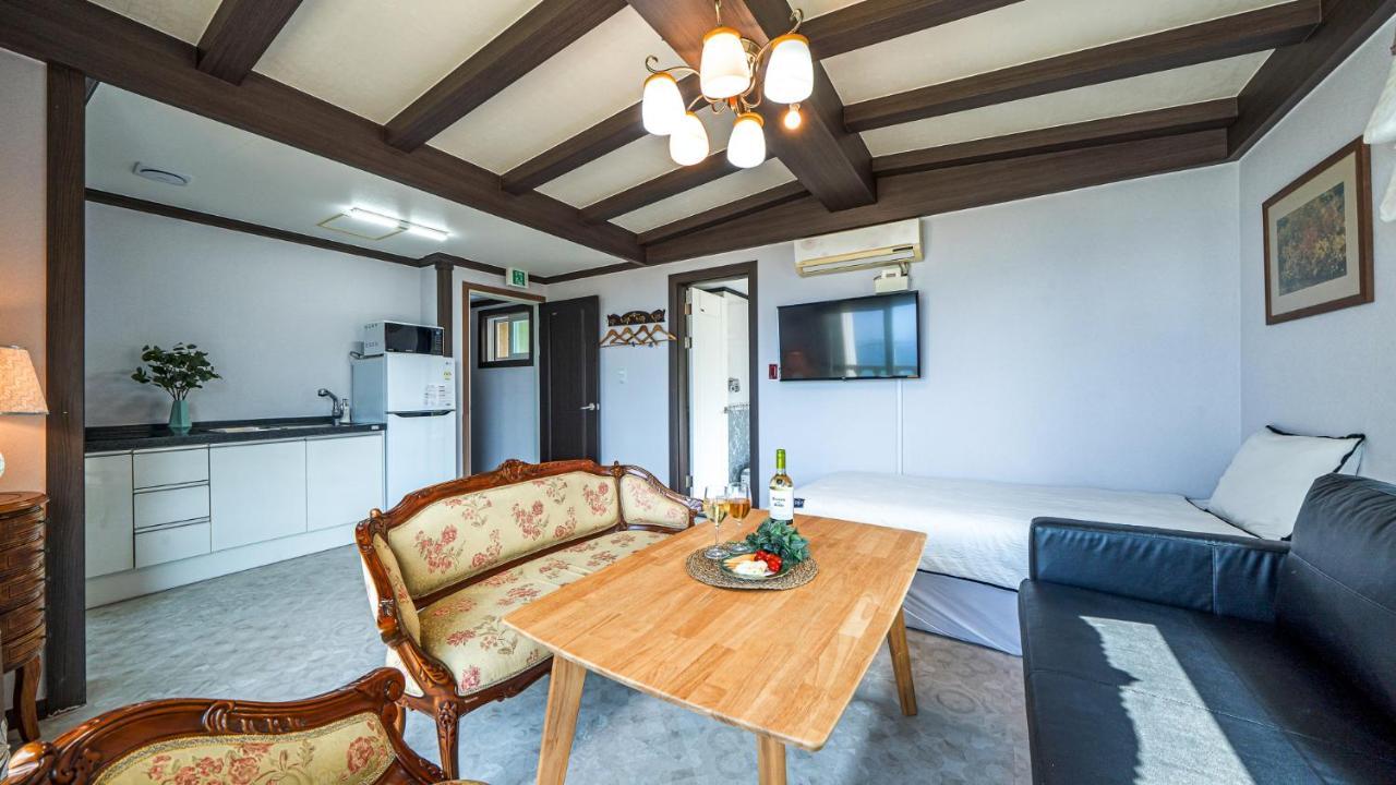 Pension Badawa Gangneung Exteriör bild