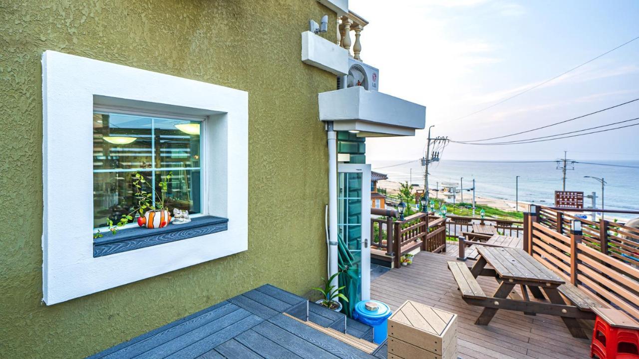 Pension Badawa Gangneung Exteriör bild